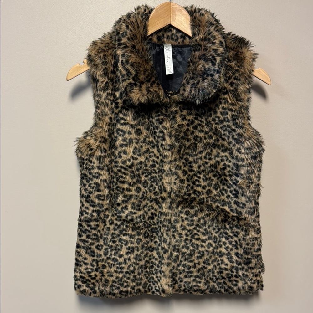 Cherokee Girl’s Leopard Print Faux Fur Vest